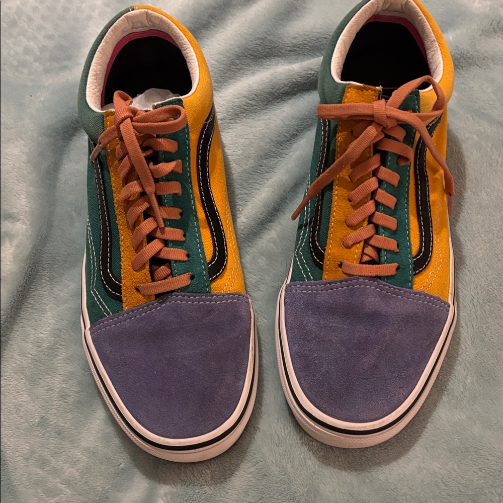 Vans vintage. Multi colored.